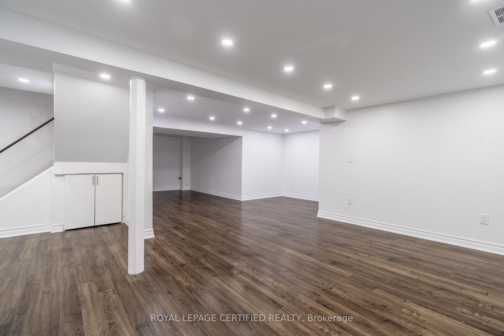 Photo 33 of 976 Grandview Street N, Oshawa, Pinecrest — HOMEH