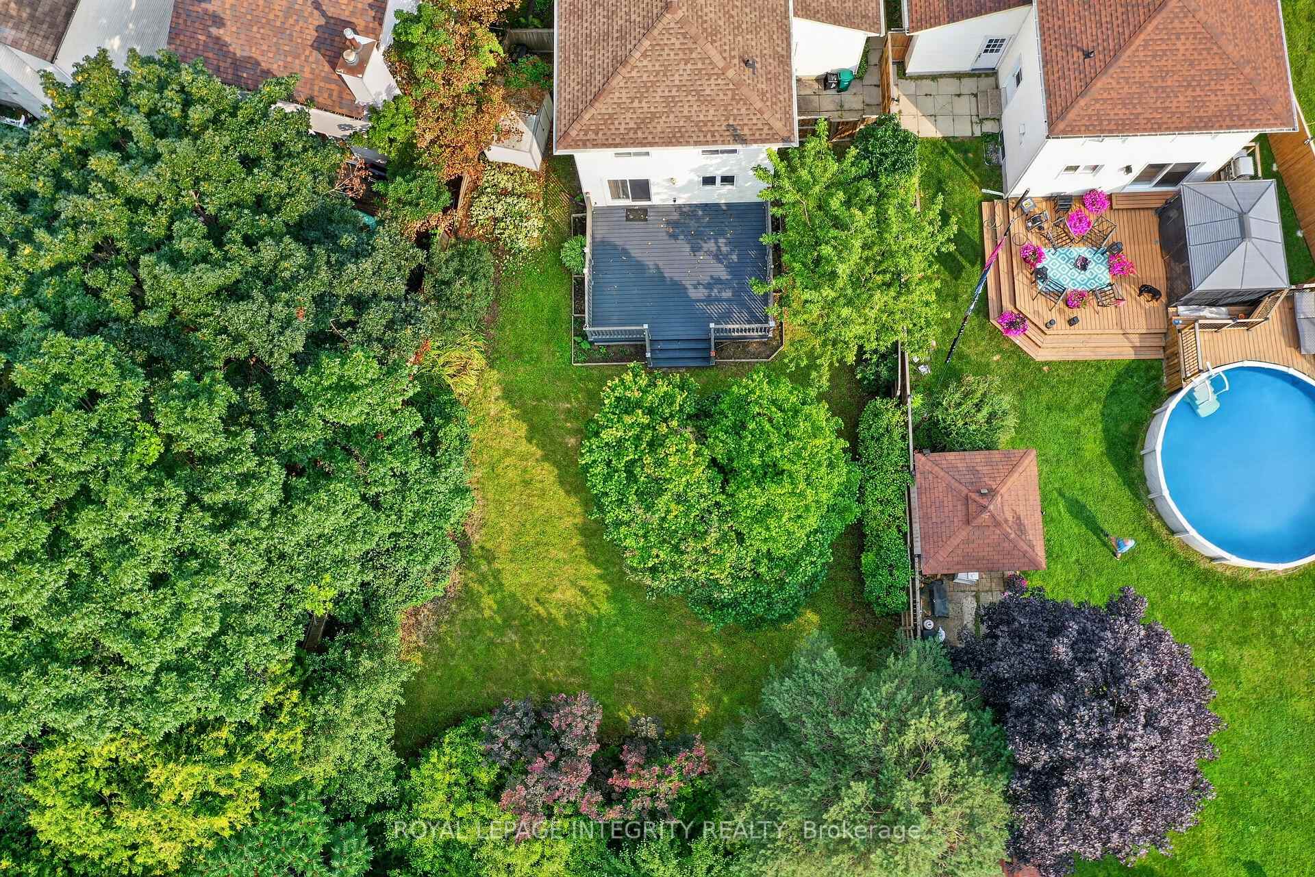Photo 3 of 1883 Des Prairies Avenue, Ottawa, Queenswood Heights South — HOMEH