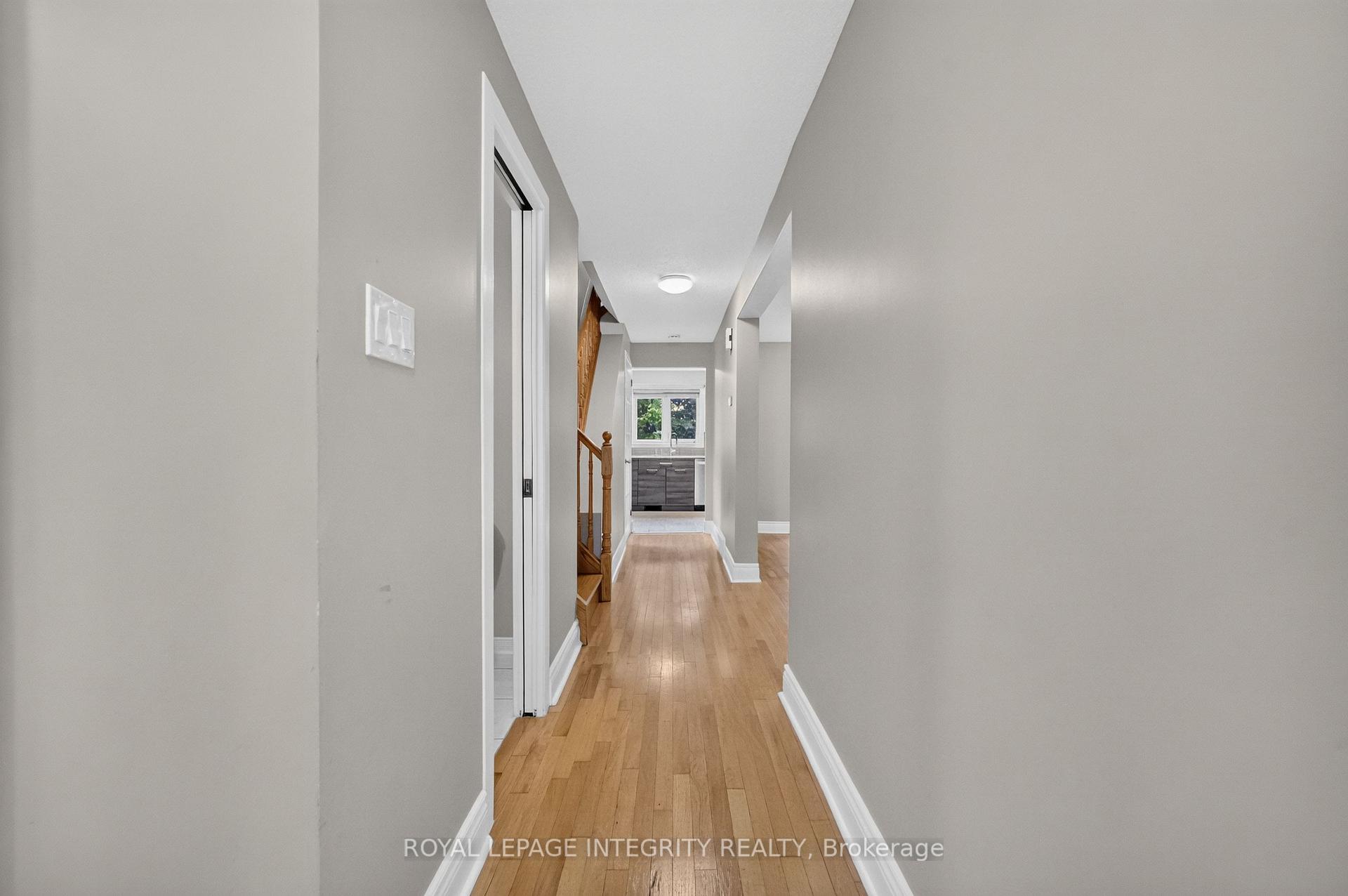 Photo 6 of 1883 Des Prairies Avenue, Ottawa, Queenswood Heights South — HOMEH