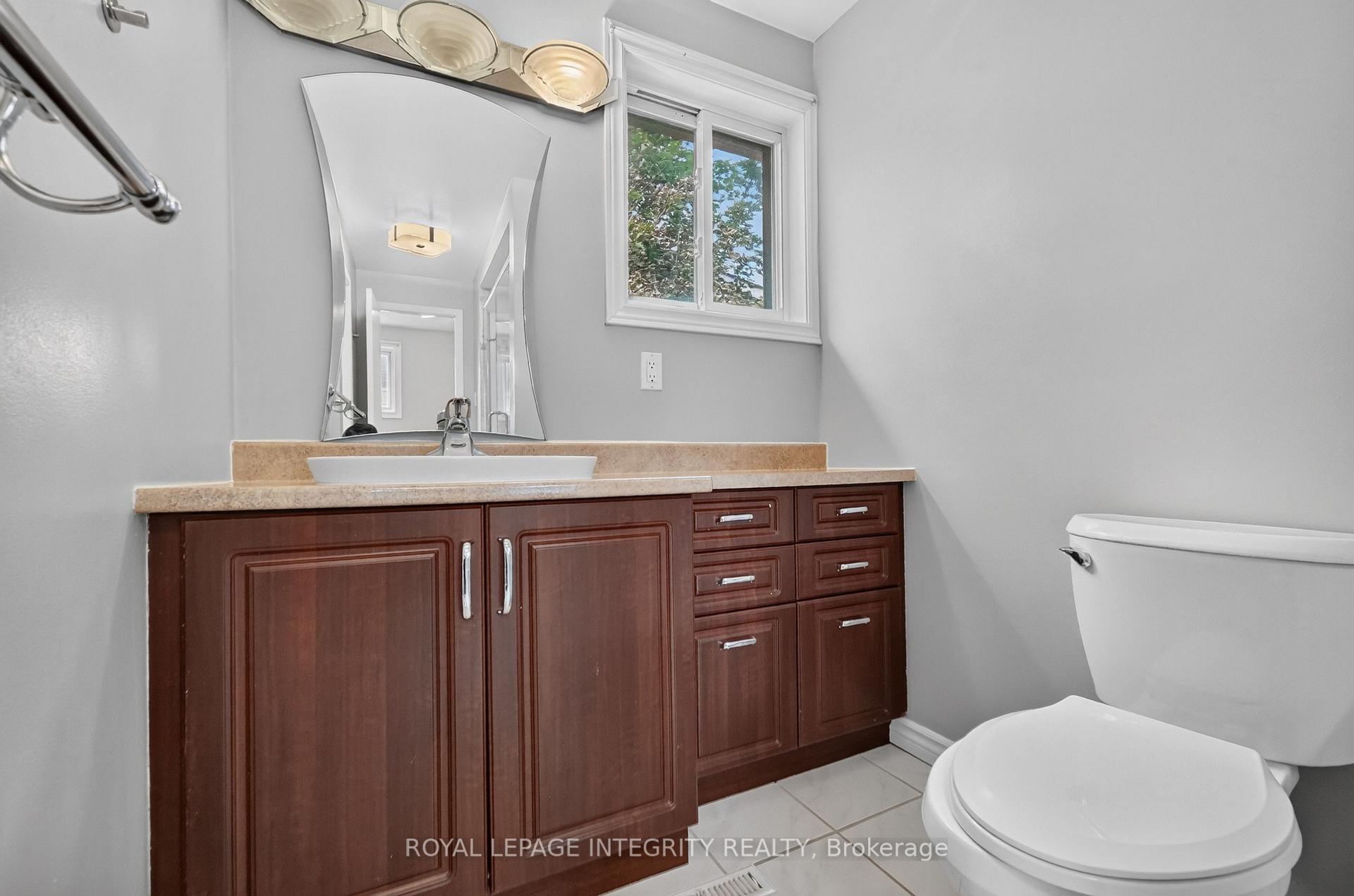 Photo 24 of 1883 Des Prairies Avenue, Ottawa, Queenswood Heights South — HOMEH