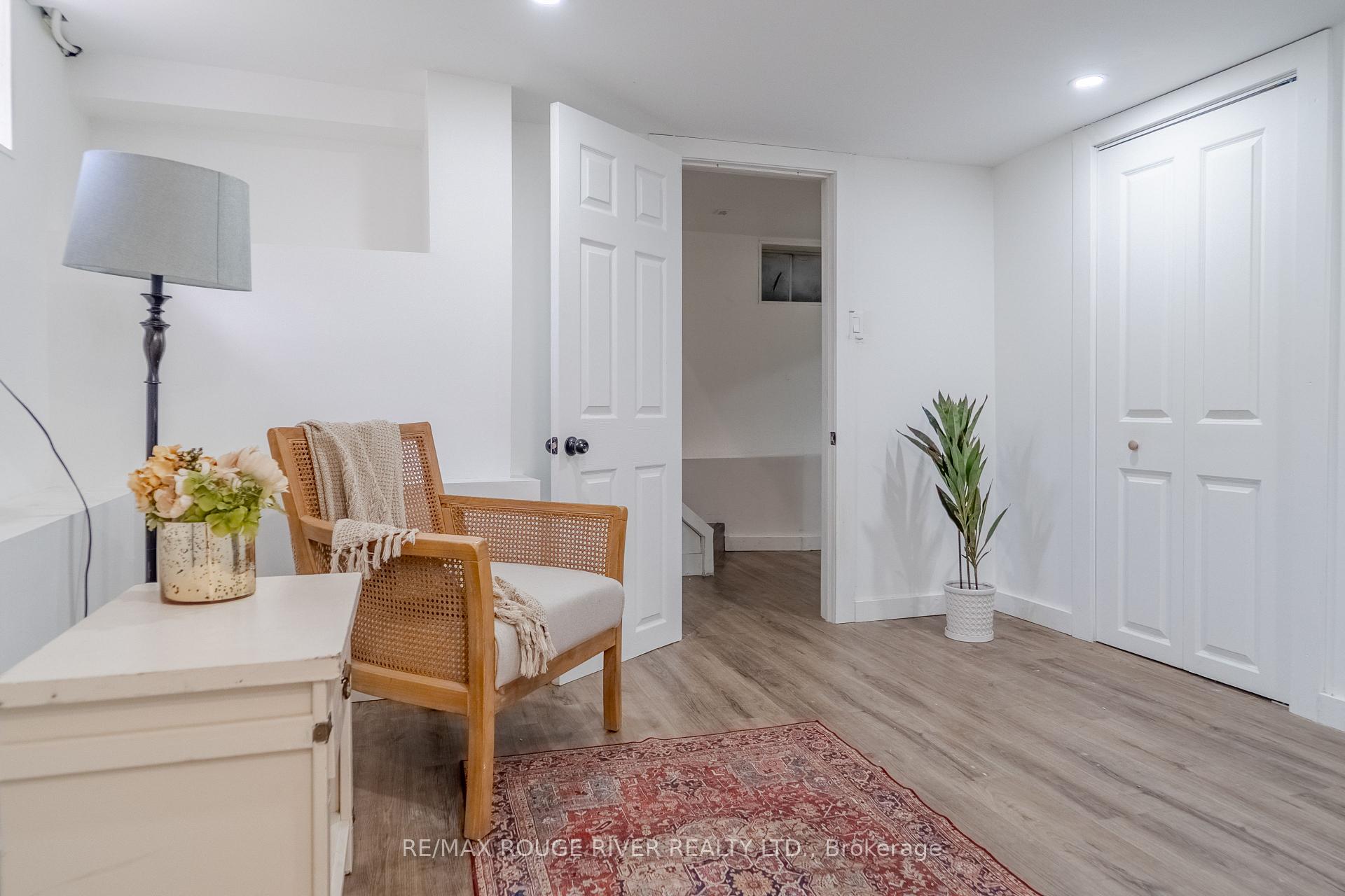 Photo 46 of 1721 S Cameron Blvd, Windsor — HOMEH