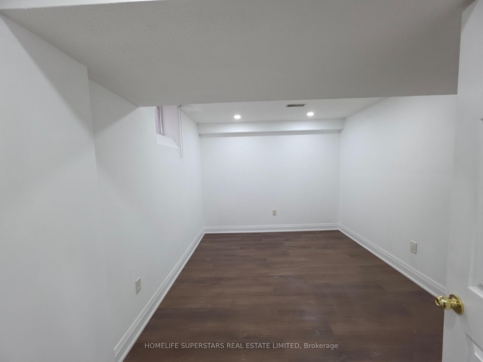 Photo 4 of Unit Basement, 5 Big Moe Crescent, Brampton, Bram East — HOMEH