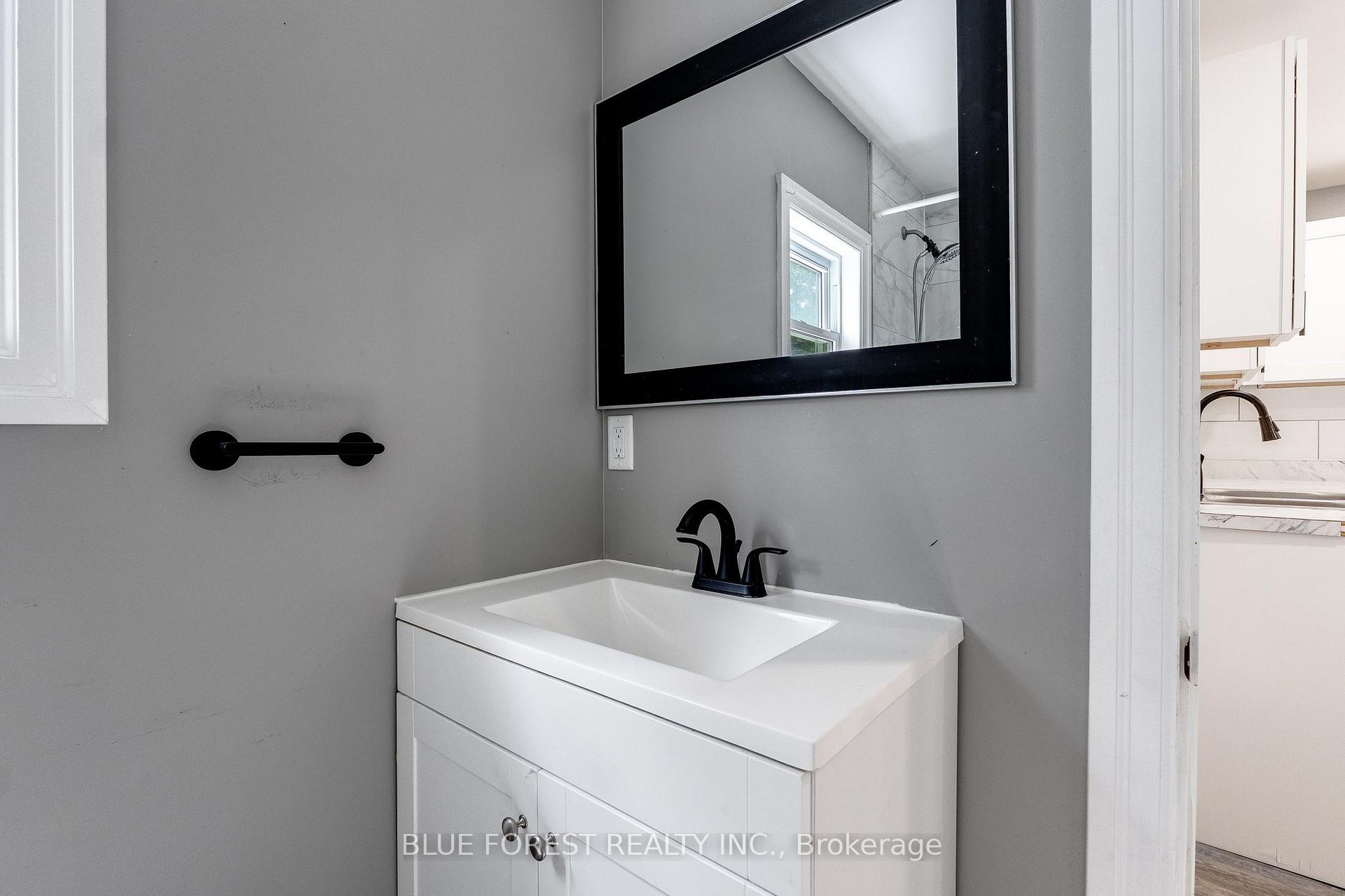 Photo 14 of 30 Park Avenue E, Chatham-Kent, Chatham — HOMEH