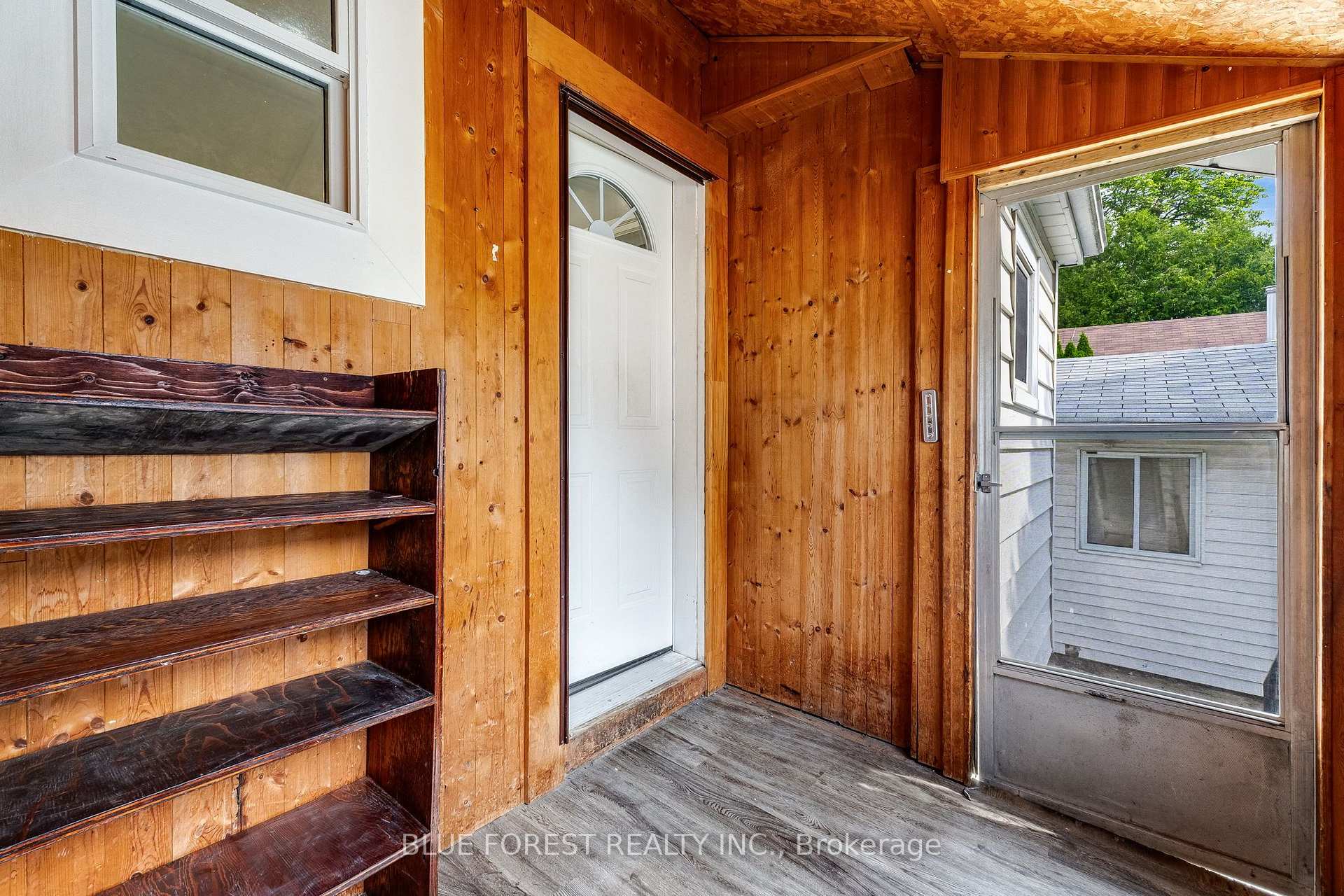 Photo 15 of 30 Park Avenue E, Chatham-Kent, Chatham — HOMEH
