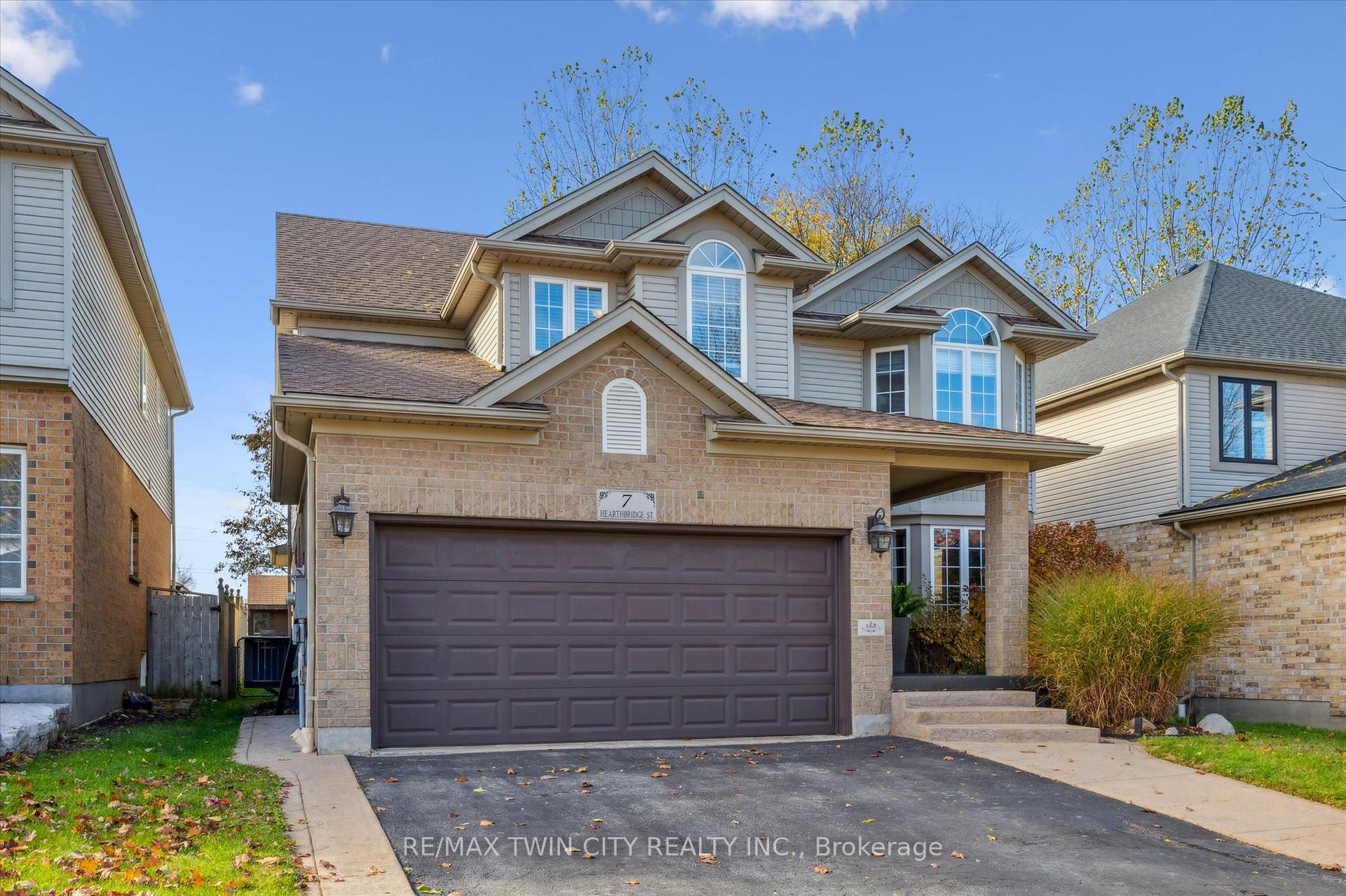 Photo 3 of 7 Hearthbridge Street, Kitchener, Brigadoon — HOMEH