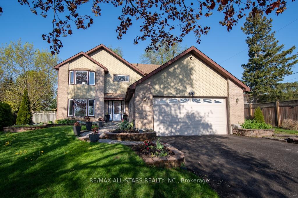 Photo 3 of 29 Mcdonagh Drive, Kawartha Lakes, Lindsay — HOMEH