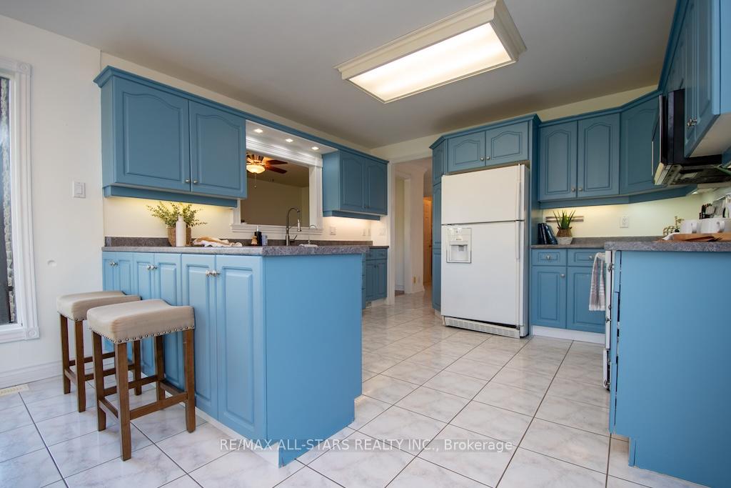 Photo 14 of 29 Mcdonagh Drive, Kawartha Lakes, Lindsay — HOMEH