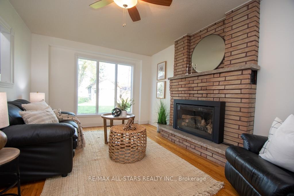 Photo 18 of 29 Mcdonagh Drive, Kawartha Lakes, Lindsay — HOMEH