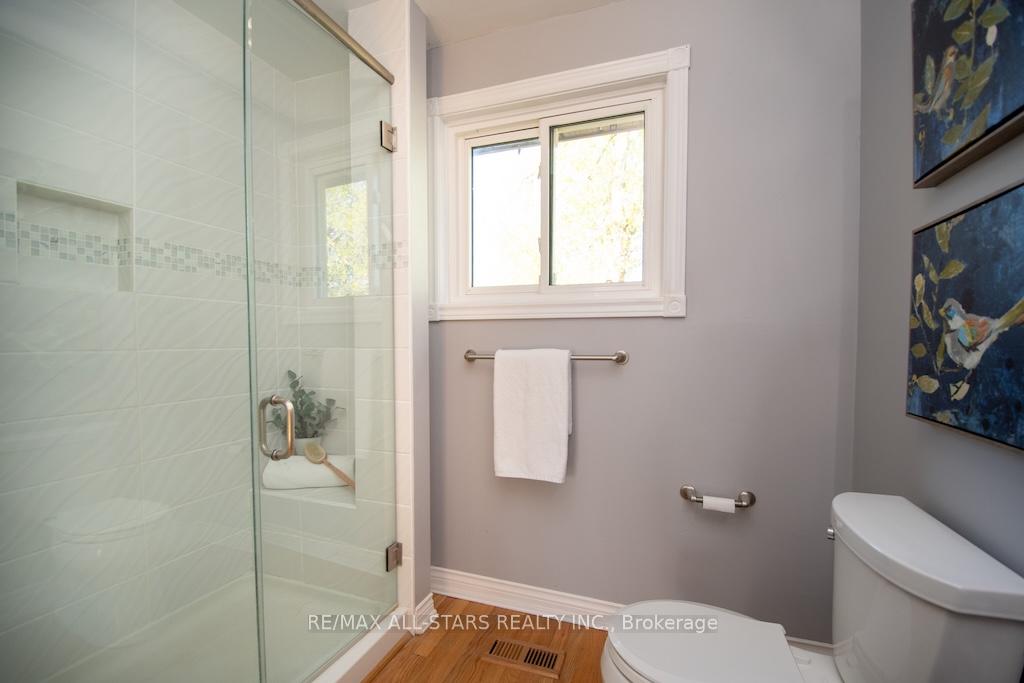 Photo 24 of 29 Mcdonagh Drive, Kawartha Lakes, Lindsay — HOMEH