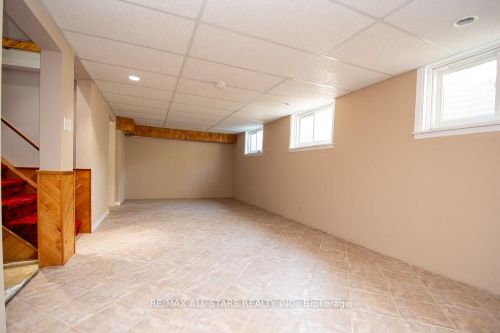 Photo 33 of 29 Mcdonagh Drive, Kawartha Lakes, Lindsay — HOMEH