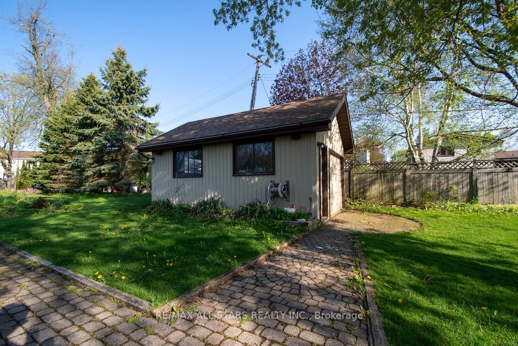 Photo 36 of 29 Mcdonagh Drive, Kawartha Lakes, Lindsay — HOMEH