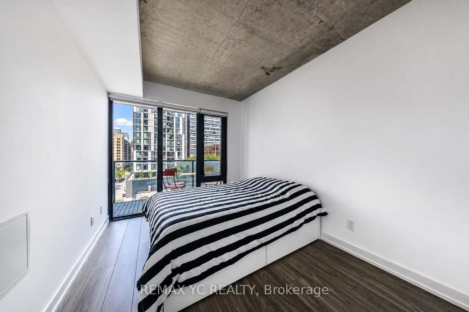 Photo 8 of Unit 803, 47 Mutual Street, Toronto, Church-Yonge Corridor — HOMEH