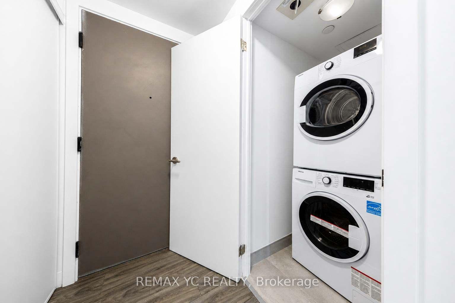Photo 15 of Unit 803, 47 Mutual Street, Toronto, Church-Yonge Corridor — HOMEH