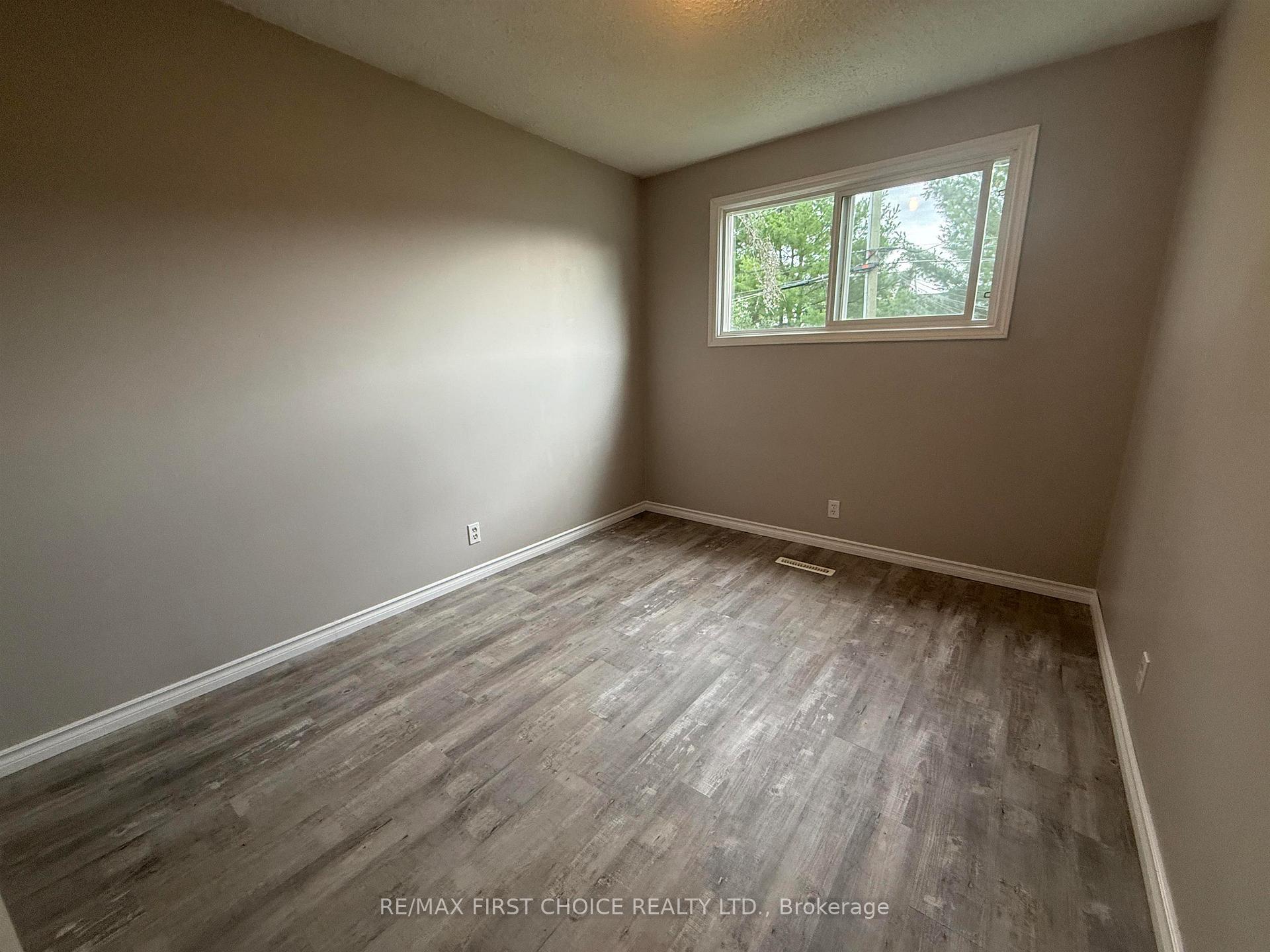 Photo 9 of 100 Wabigoon Drive, Dryden, Pronger Park — HOMEH