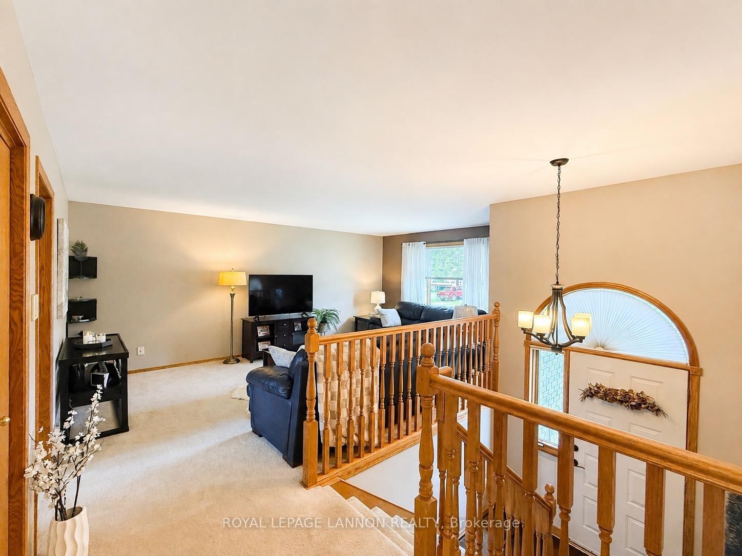 Photo 6 of 312 Caribou Crescent, Thunder Bay, Parkdale — HOMEH