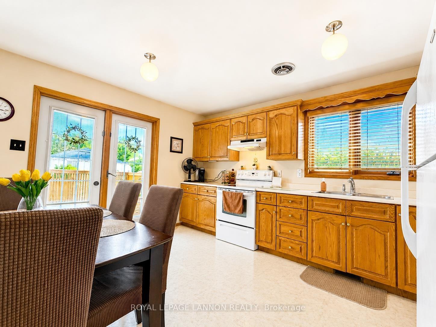 Photo 14 of 312 Caribou Crescent, Thunder Bay, Parkdale — HOMEH