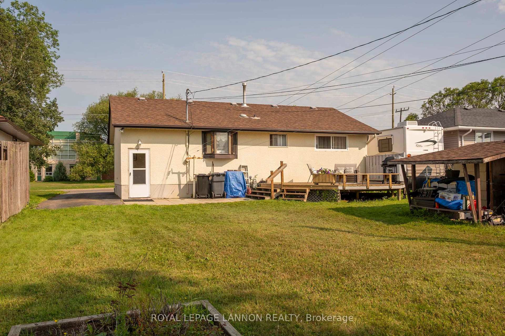 Photo 4 of 139 Clarkson Street S, Thunder Bay, Forest Park — HOMEH
