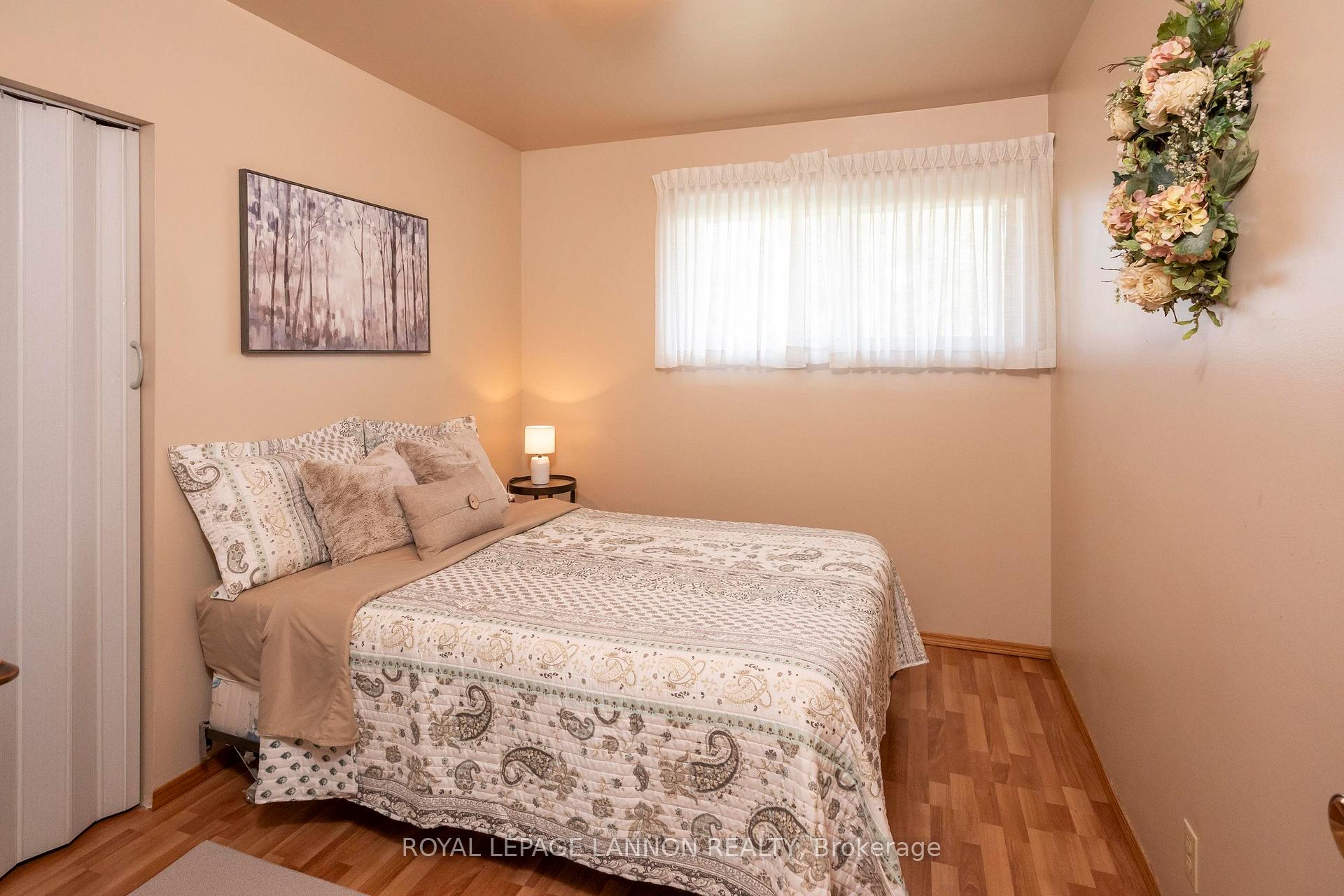 Photo 21 of 139 Clarkson Street S, Thunder Bay, Forest Park — HOMEH