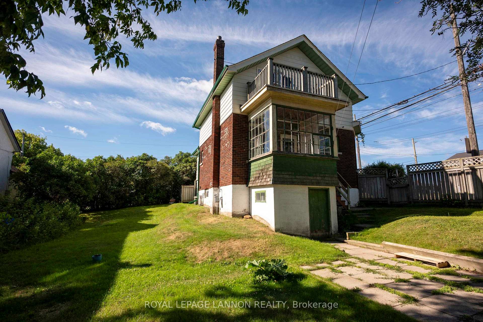 Photo 2 of 42 Gordon Avenue, Thunder Bay, Green Acres — HOMEH