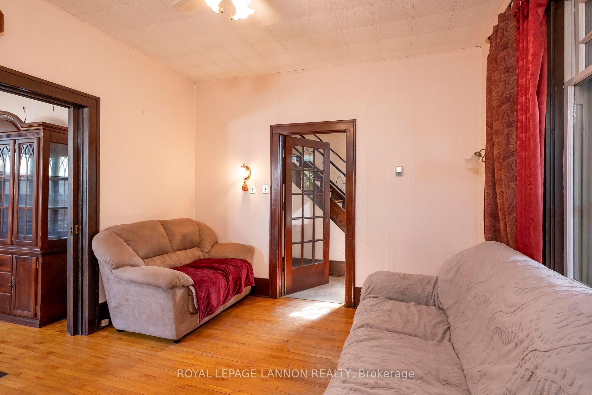 Photo 3 of 42 Gordon Avenue, Thunder Bay, Green Acres — HOMEH