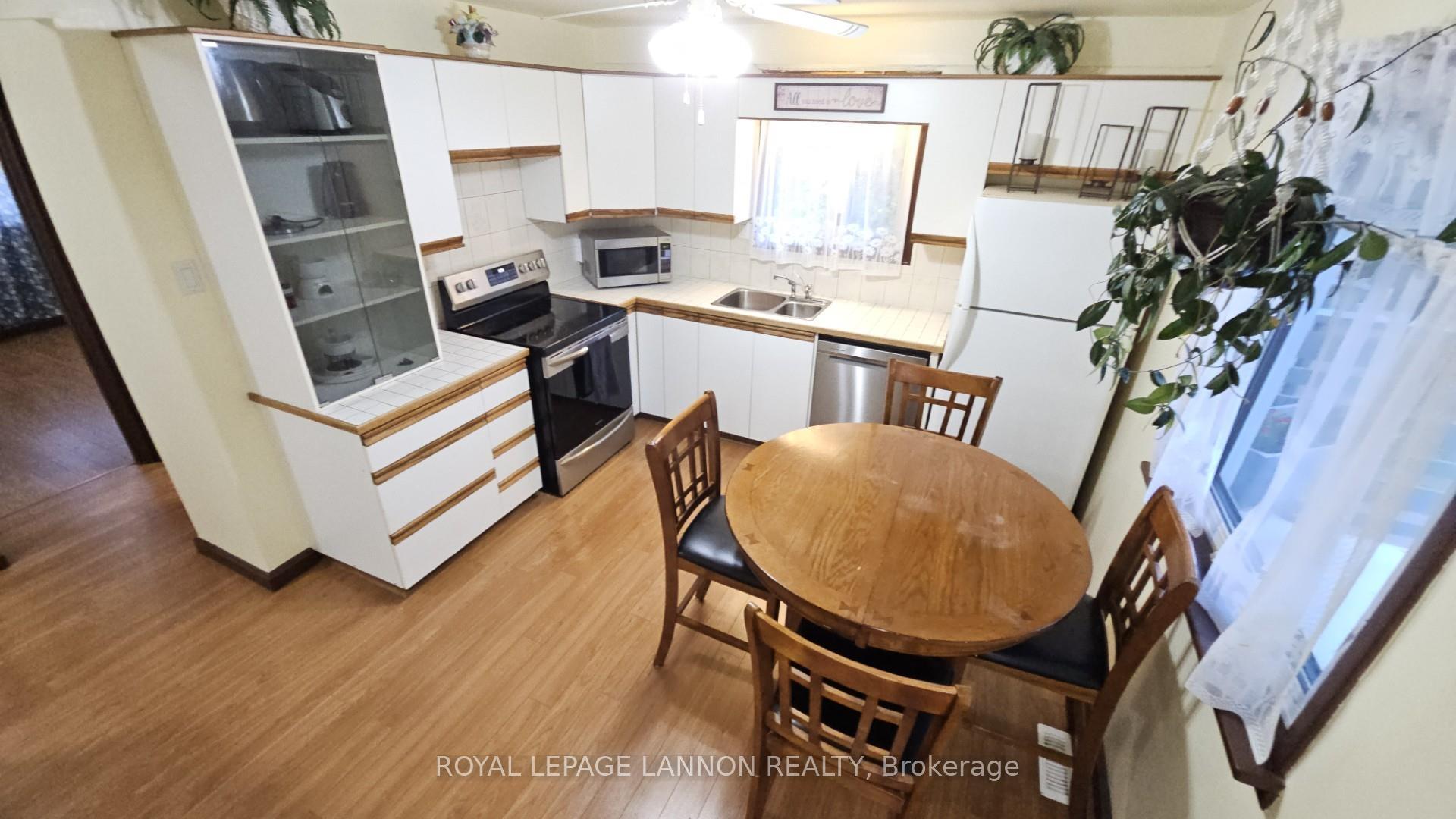 Photo 15 of 403 Arundel Street, Thunder Bay, Current River — HOMEH