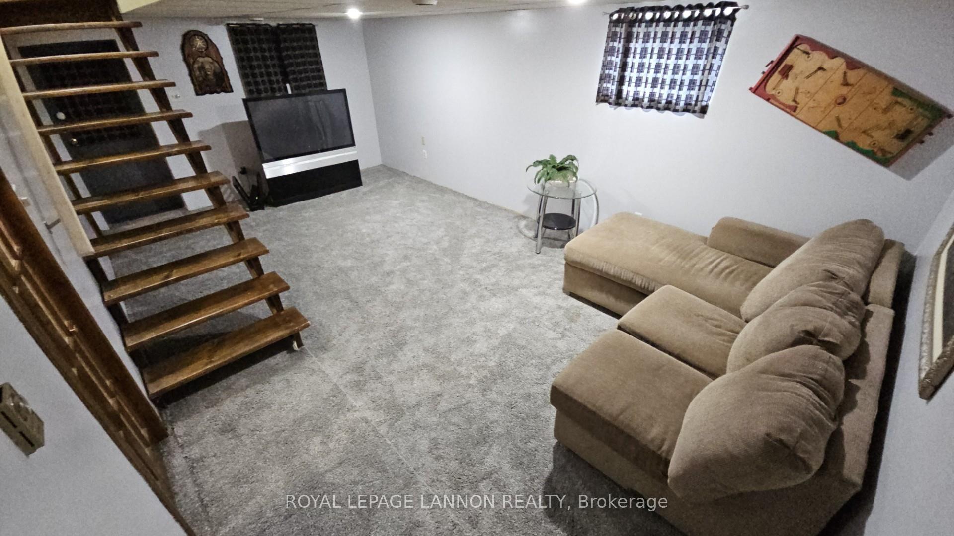 Photo 18 of 403 Arundel Street, Thunder Bay, Current River — HOMEH