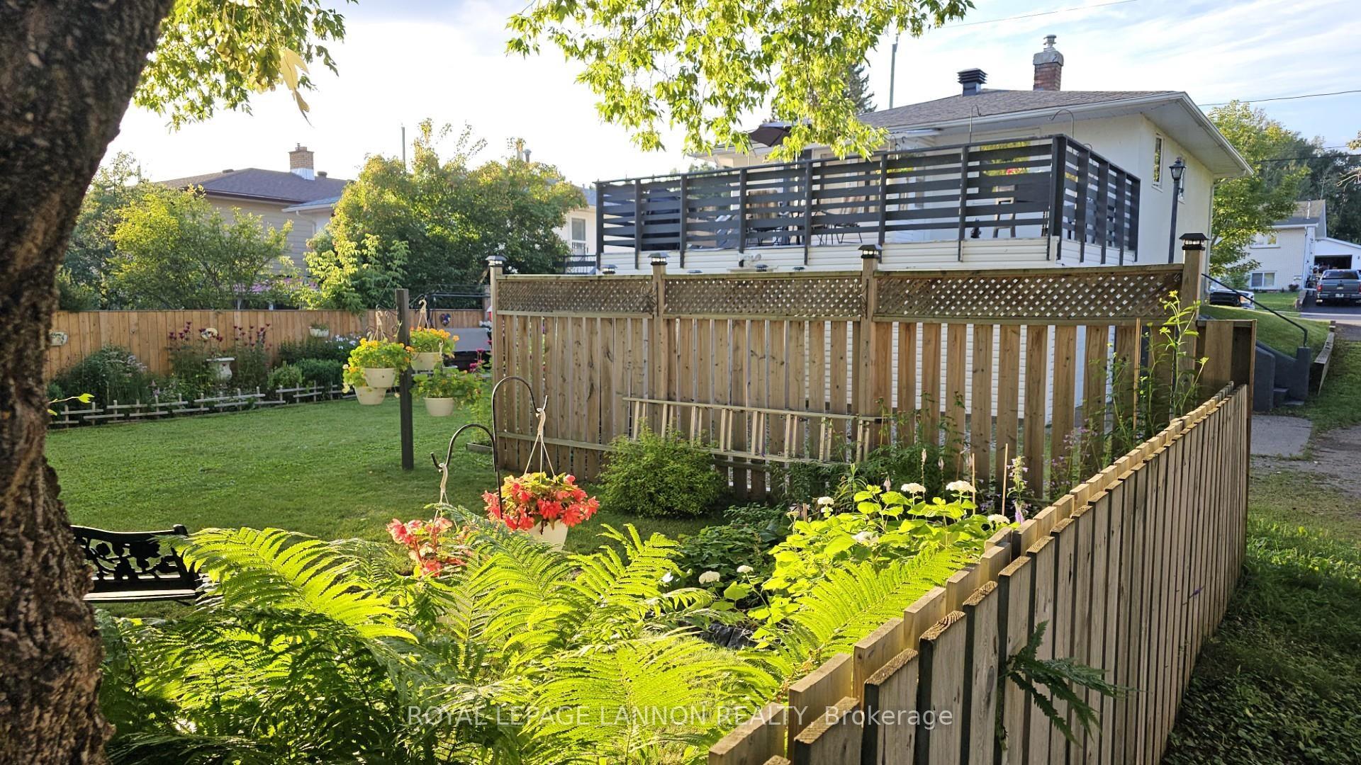 Photo 26 of 403 Arundel Street, Thunder Bay, Current River — HOMEH