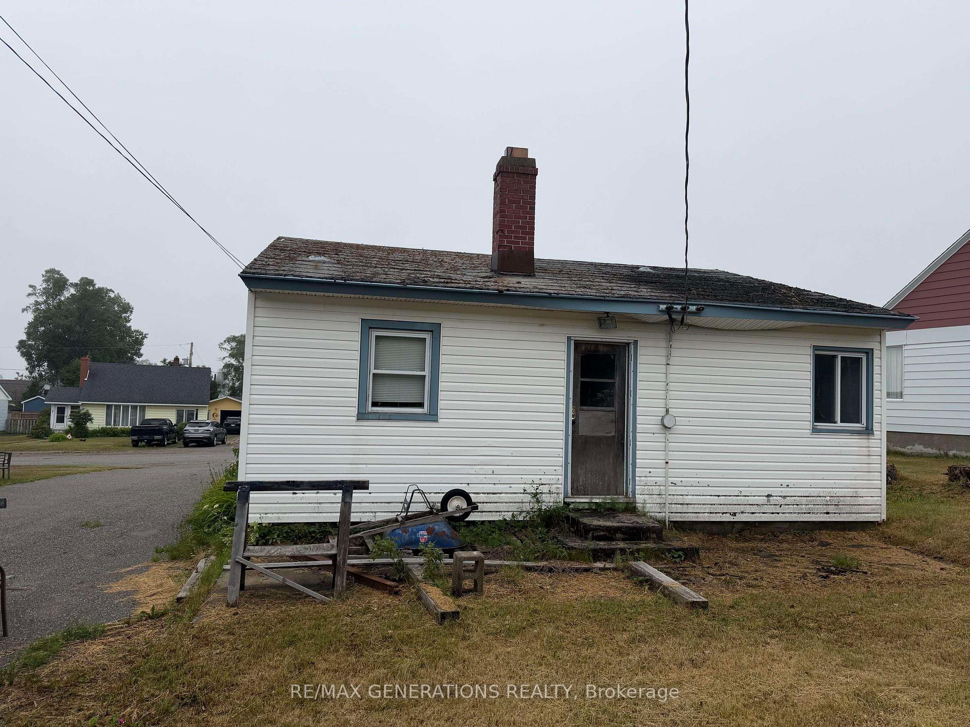 Photo 6 of 10 Princess Avenue, Terrace Bay, TB-92 — HOMEH