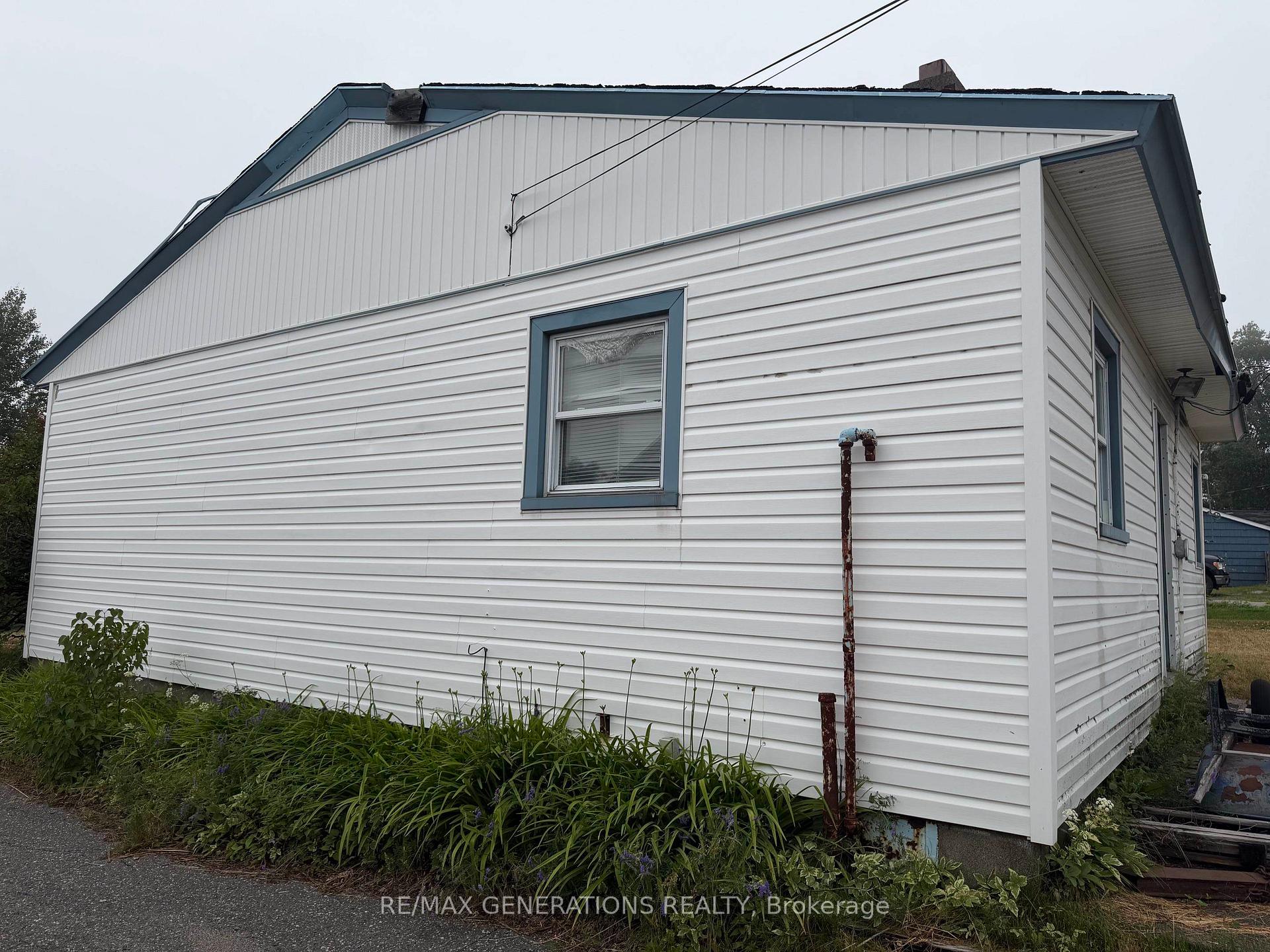 Photo 8 of 10 Princess Avenue, Terrace Bay, TB-92 — HOMEH