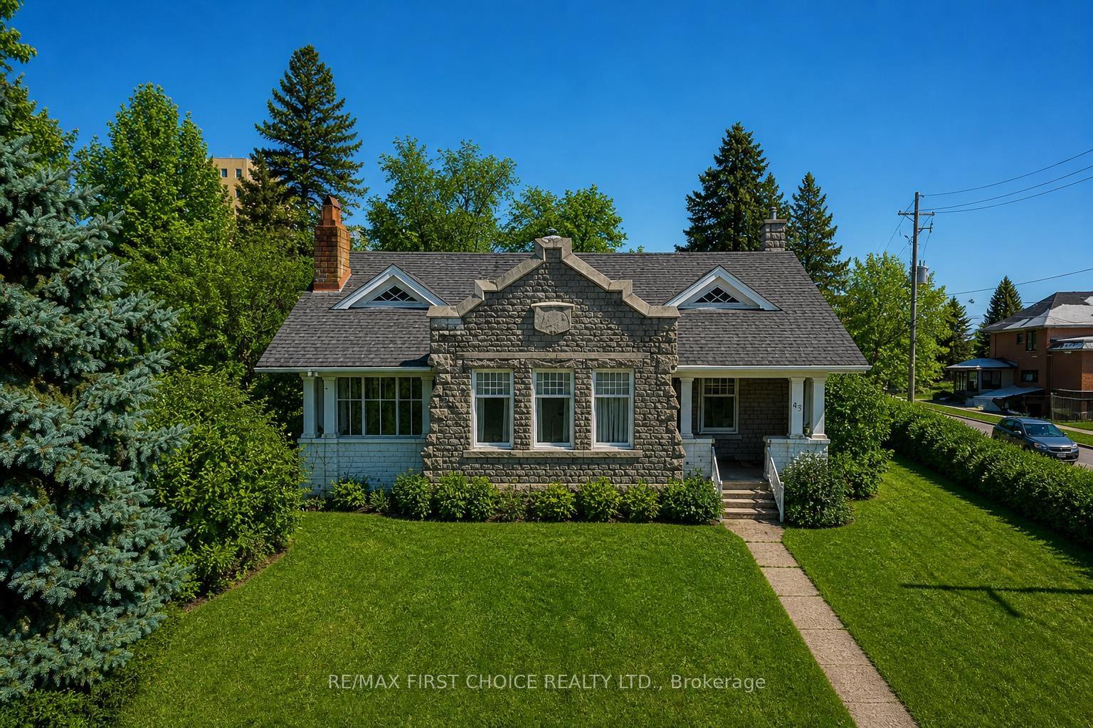 Photo of 43 Summit Avenue