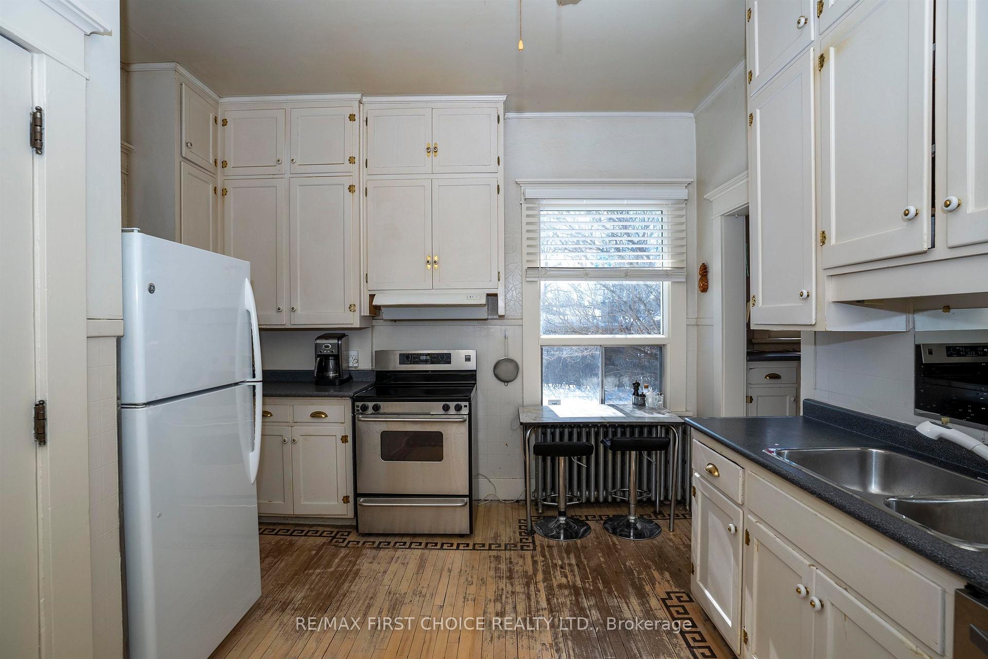 Photo 24 of 43 Summit Avenue, Thunder Bay, Mariday Heights — HOMEH