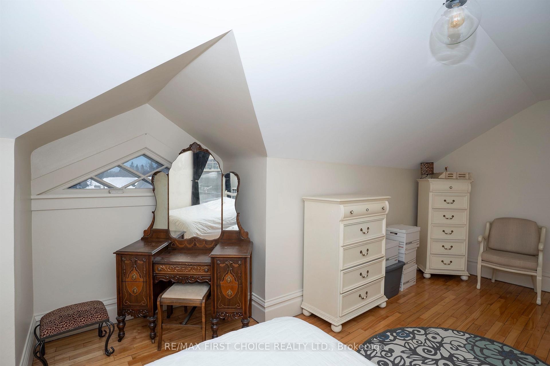 Photo 38 of 43 Summit Avenue, Thunder Bay, Mariday Heights — HOMEH