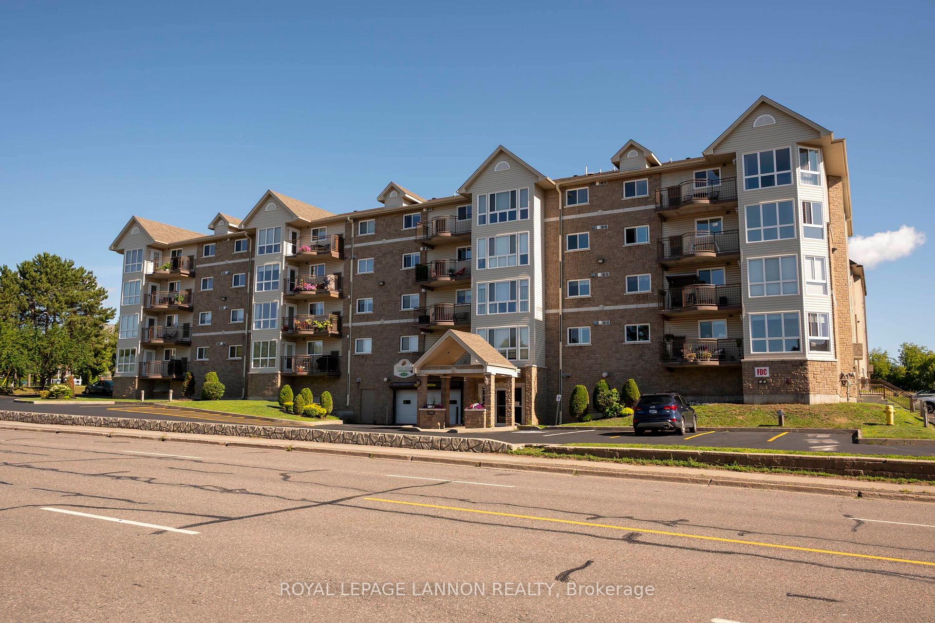 Photo 1 of 101 - 620 Red River Road, Thunder Bay, College Heights — HOMEH