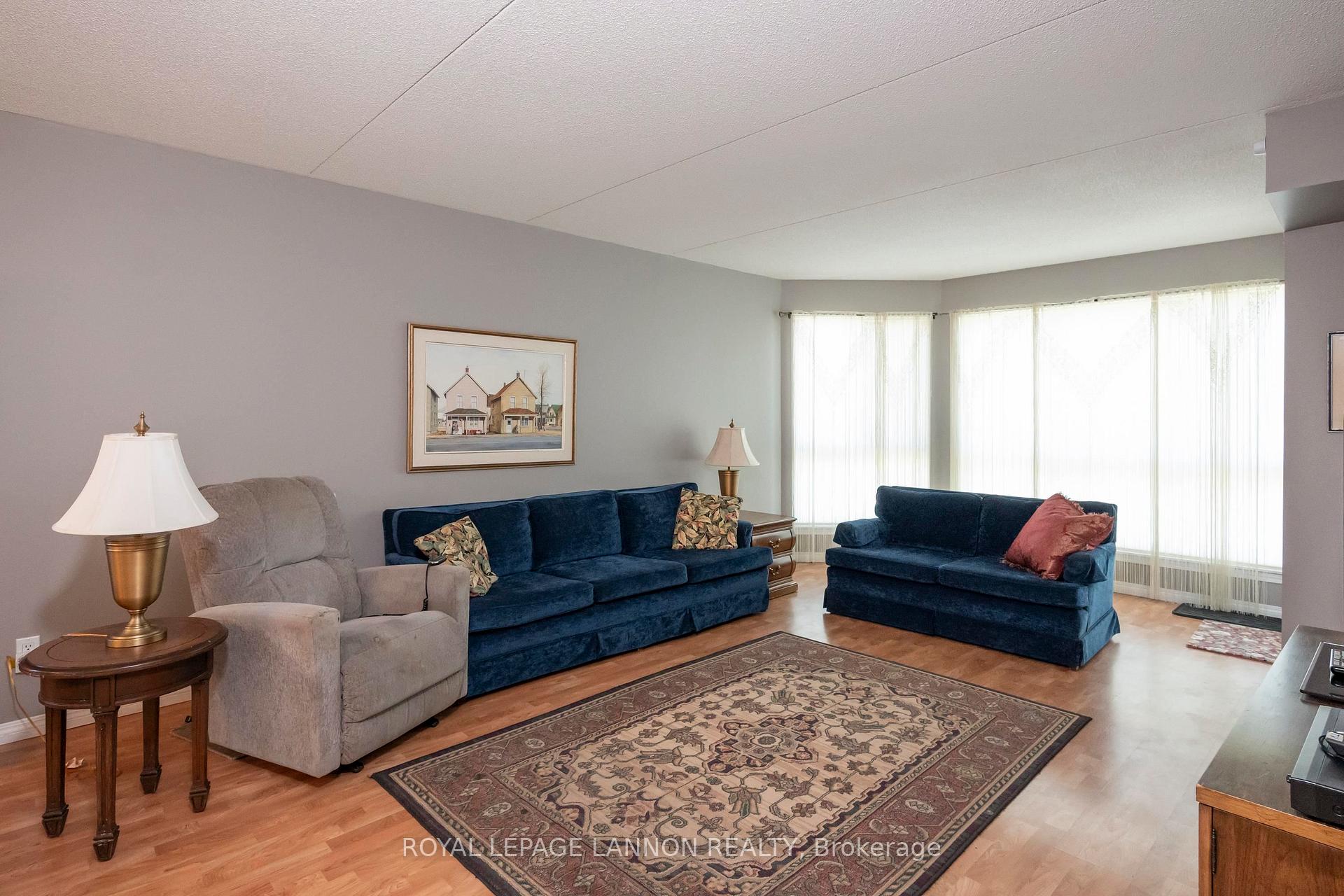 Photo 4 of 101 - 620 Red River Road, Thunder Bay, College Heights — HOMEH