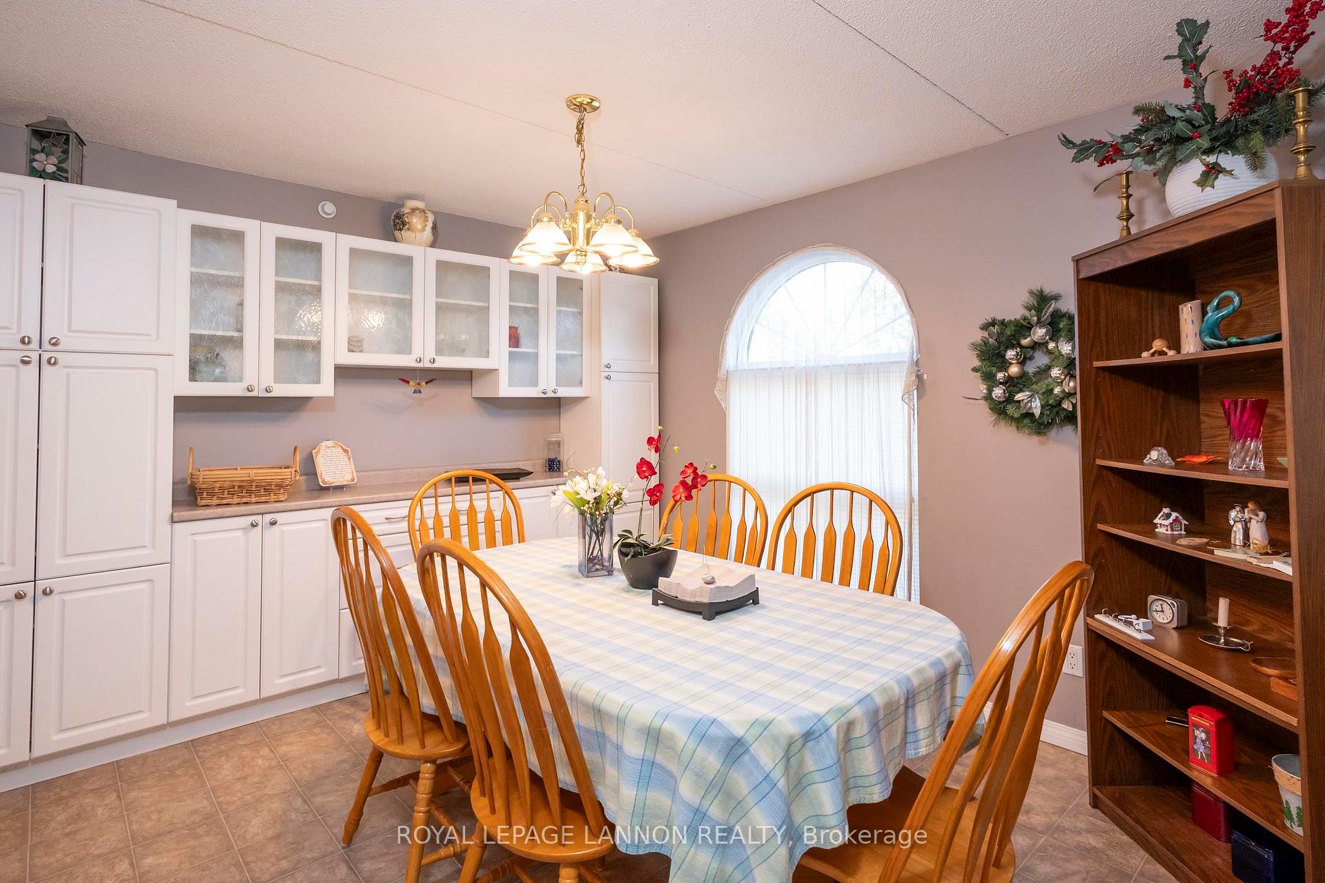 Photo 7 of 101 - 620 Red River Road, Thunder Bay, College Heights — HOMEH