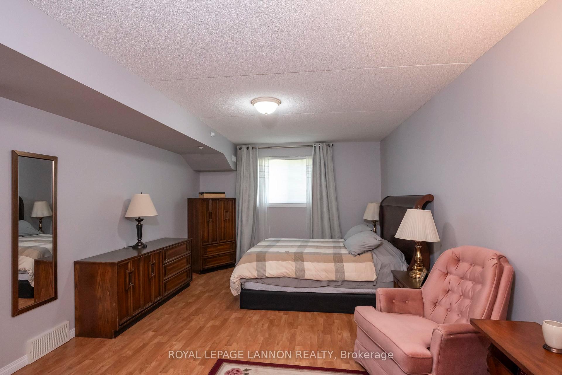 Photo 13 of 101 - 620 Red River Road, Thunder Bay, College Heights — HOMEH