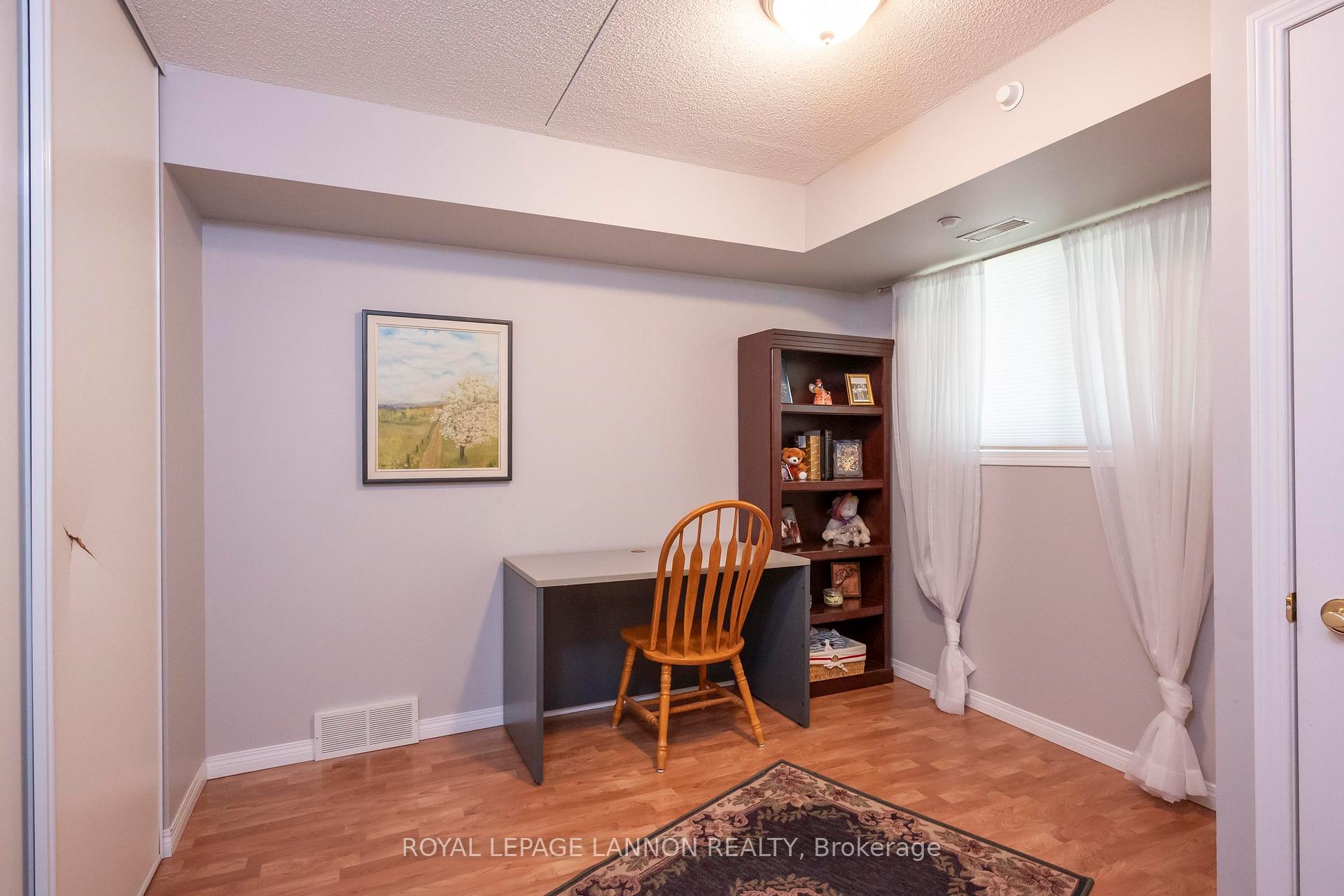 Photo 23 of 101 - 620 Red River Road, Thunder Bay, College Heights — HOMEH
