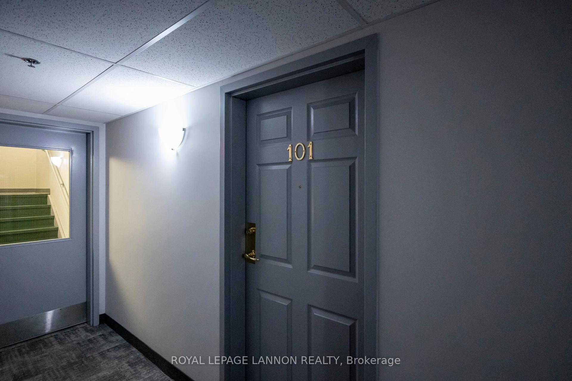 Photo 29 of 101 - 620 Red River Road, Thunder Bay, College Heights — HOMEH