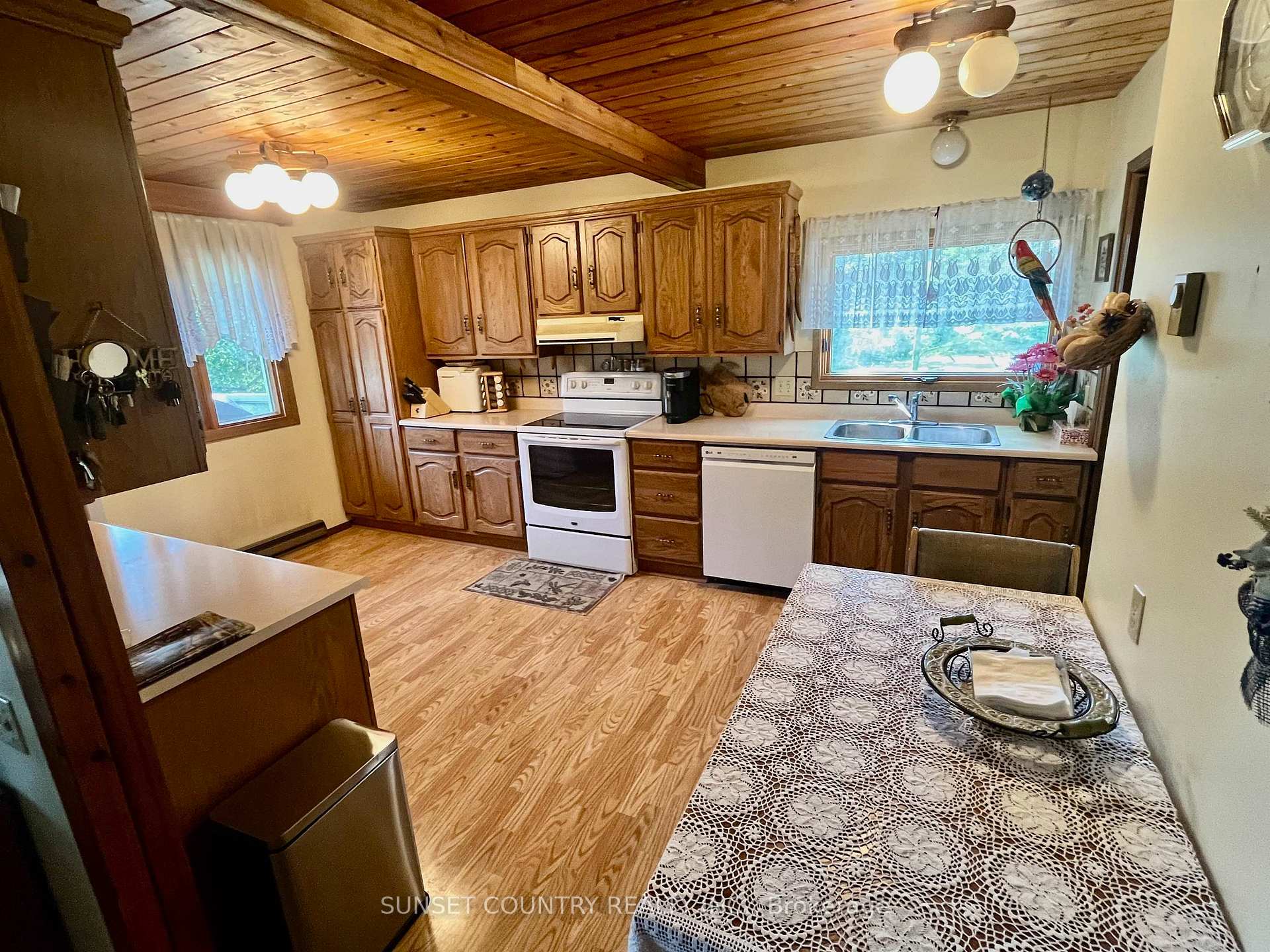 Photo 2 of 71 Lakeview Road, Dryden, Thunder Lake — HOMEH