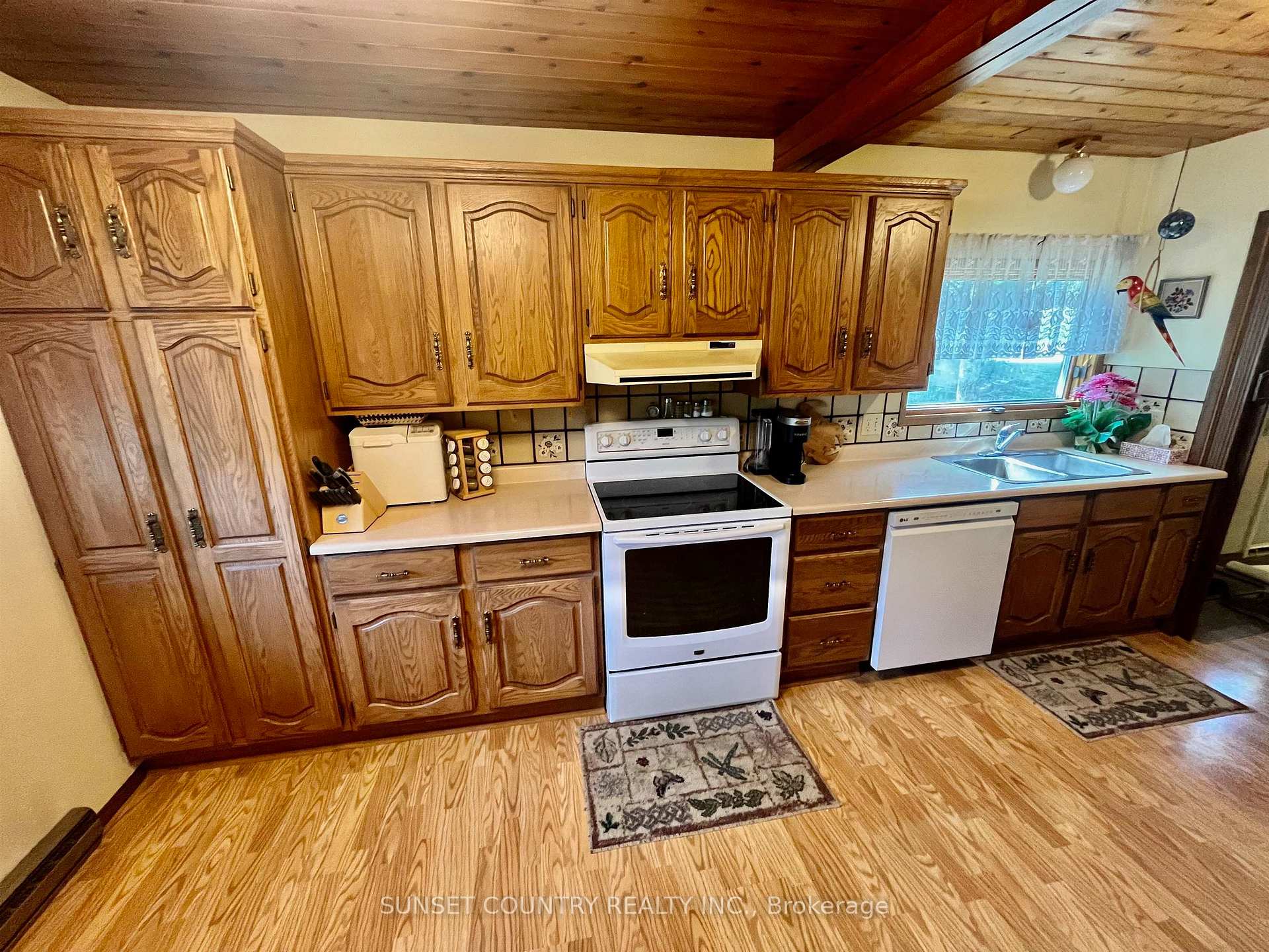 Photo 6 of 71 Lakeview Road, Dryden, Thunder Lake — HOMEH