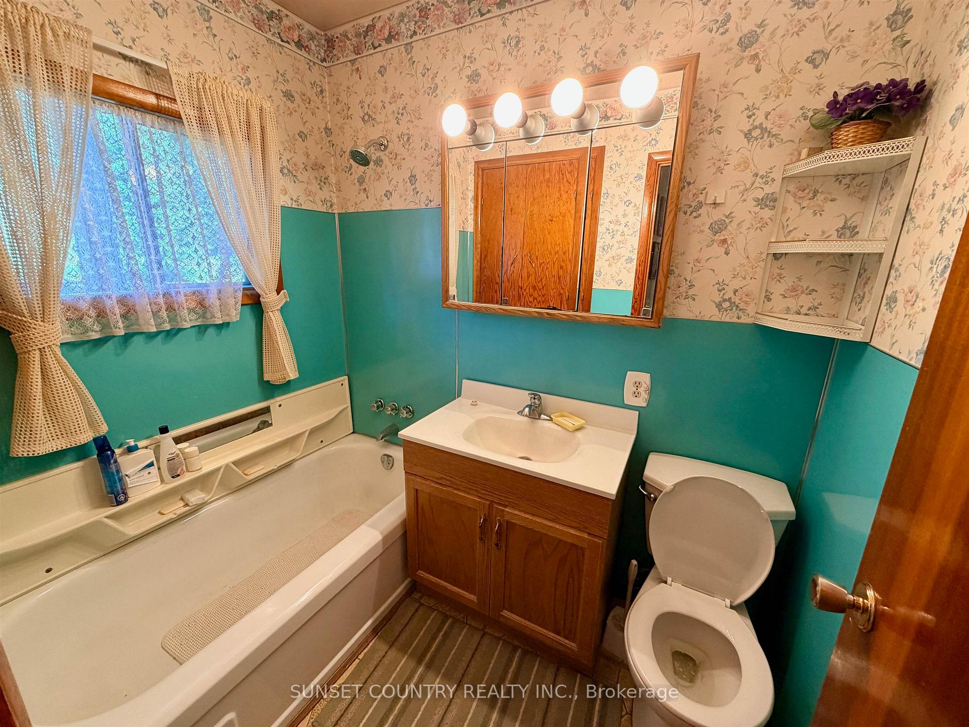 Photo 15 of 71 Lakeview Road, Dryden, Thunder Lake — HOMEH