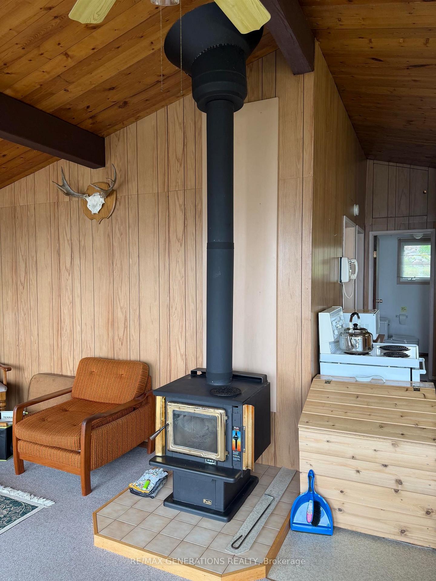Photo 6 of 229 Lakeshore Road, Thunder Bay Remote Area, TB-88 — HOMEH