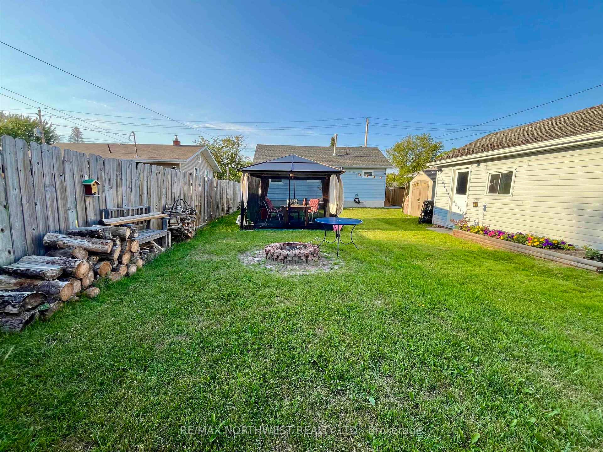 Photo 2 of 629 Third St. W. W, Fort Frances, TB-401 — HOMEH