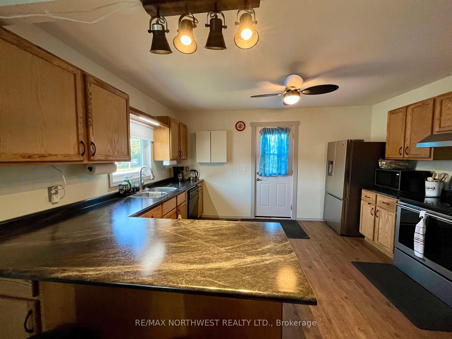 Photo 3 of 629 Third St. W. W, Fort Frances, TB-401 — HOMEH