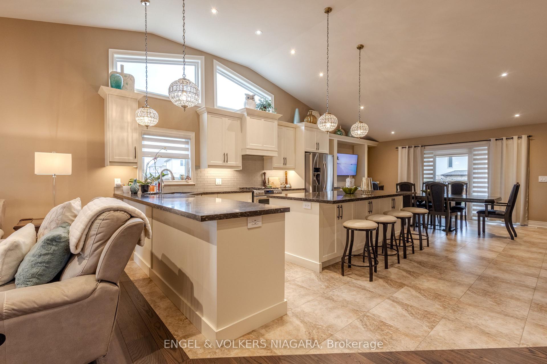 Photo 14 of 5 Delicious Court, Thorold, Rolling Meadows — HOMEH