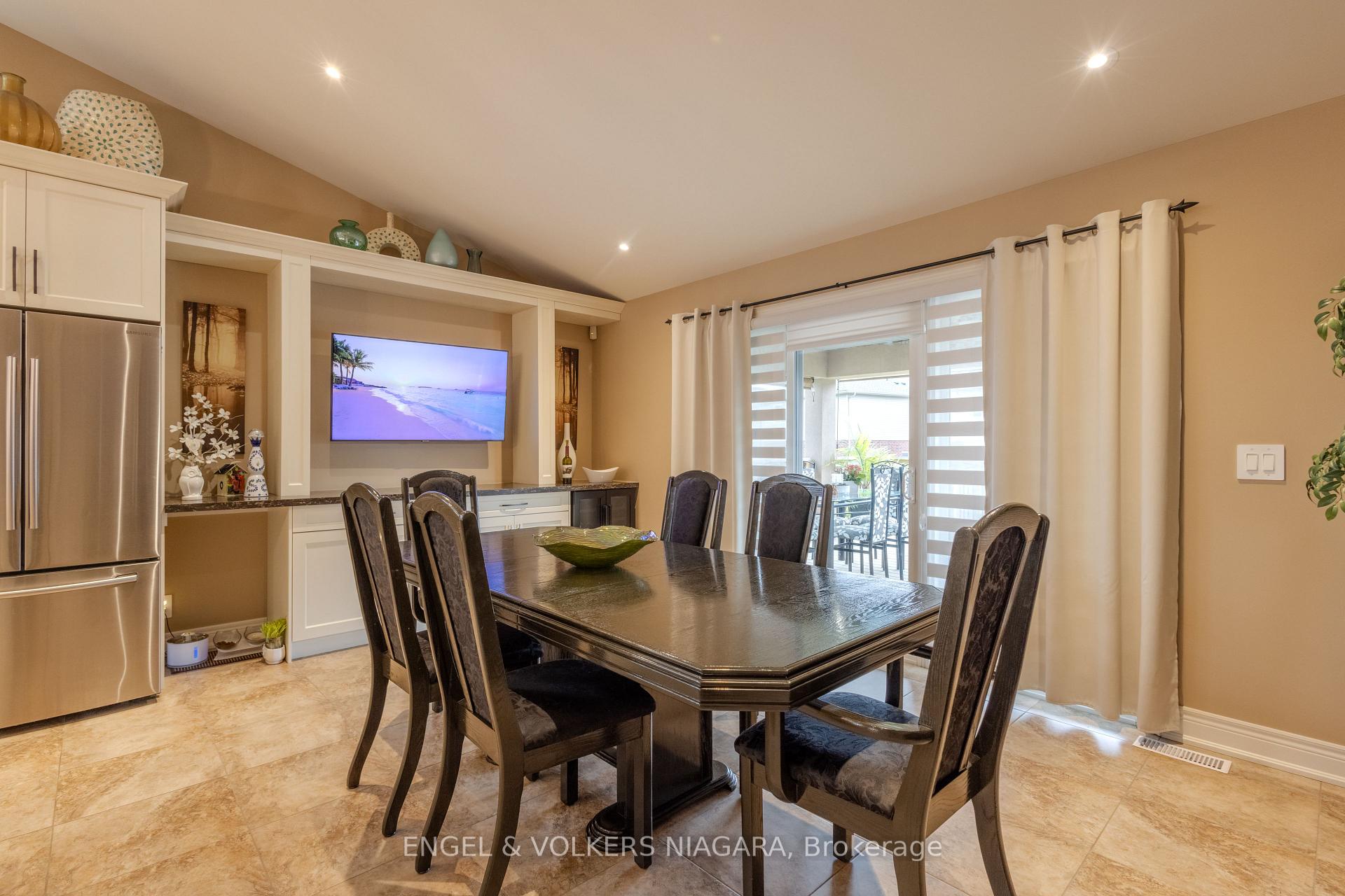 Photo 17 of 5 Delicious Court, Thorold, Rolling Meadows — HOMEH