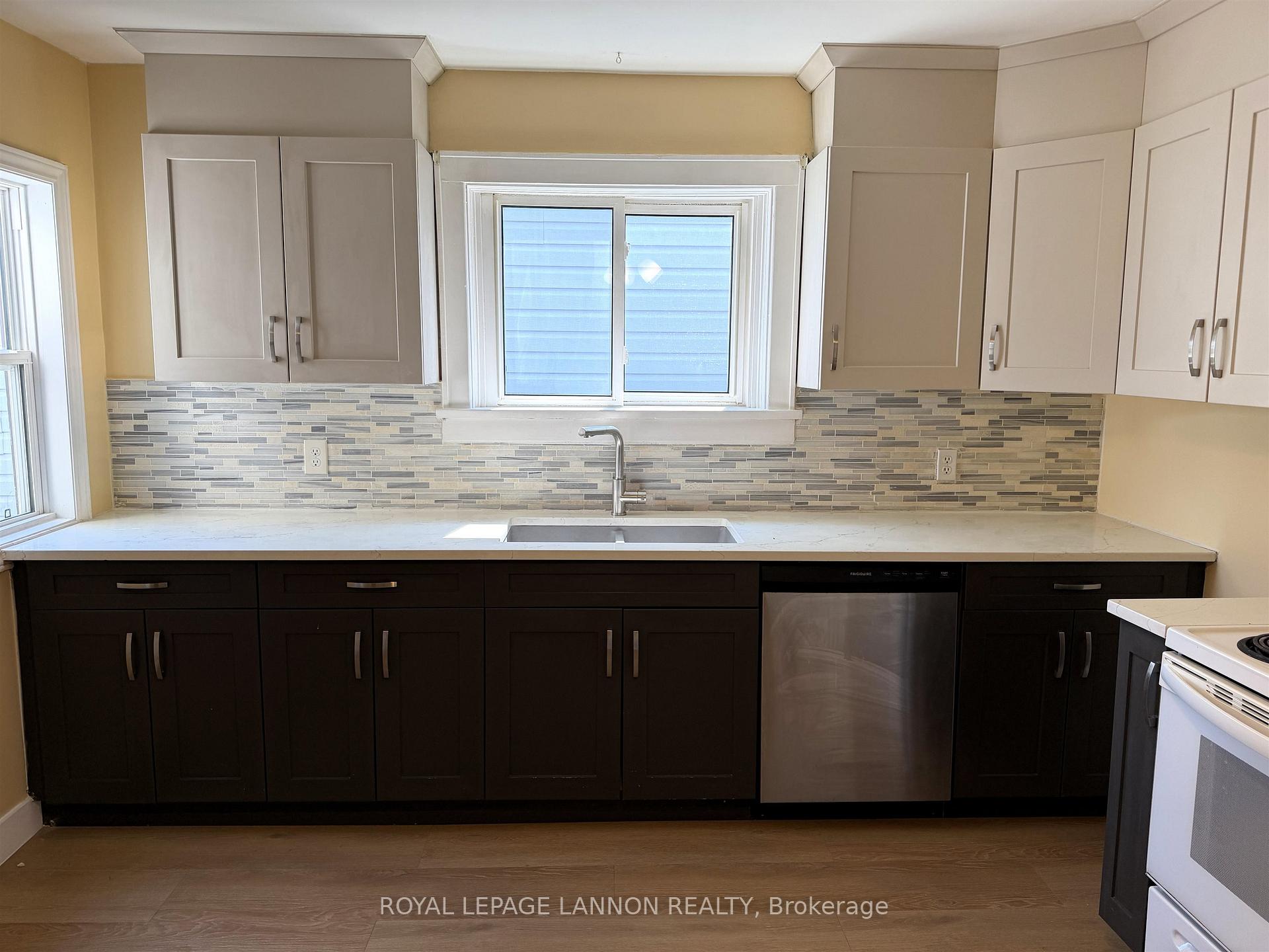 Photo 2 of 519 McTavish Street, Thunder Bay, East End — HOMEH