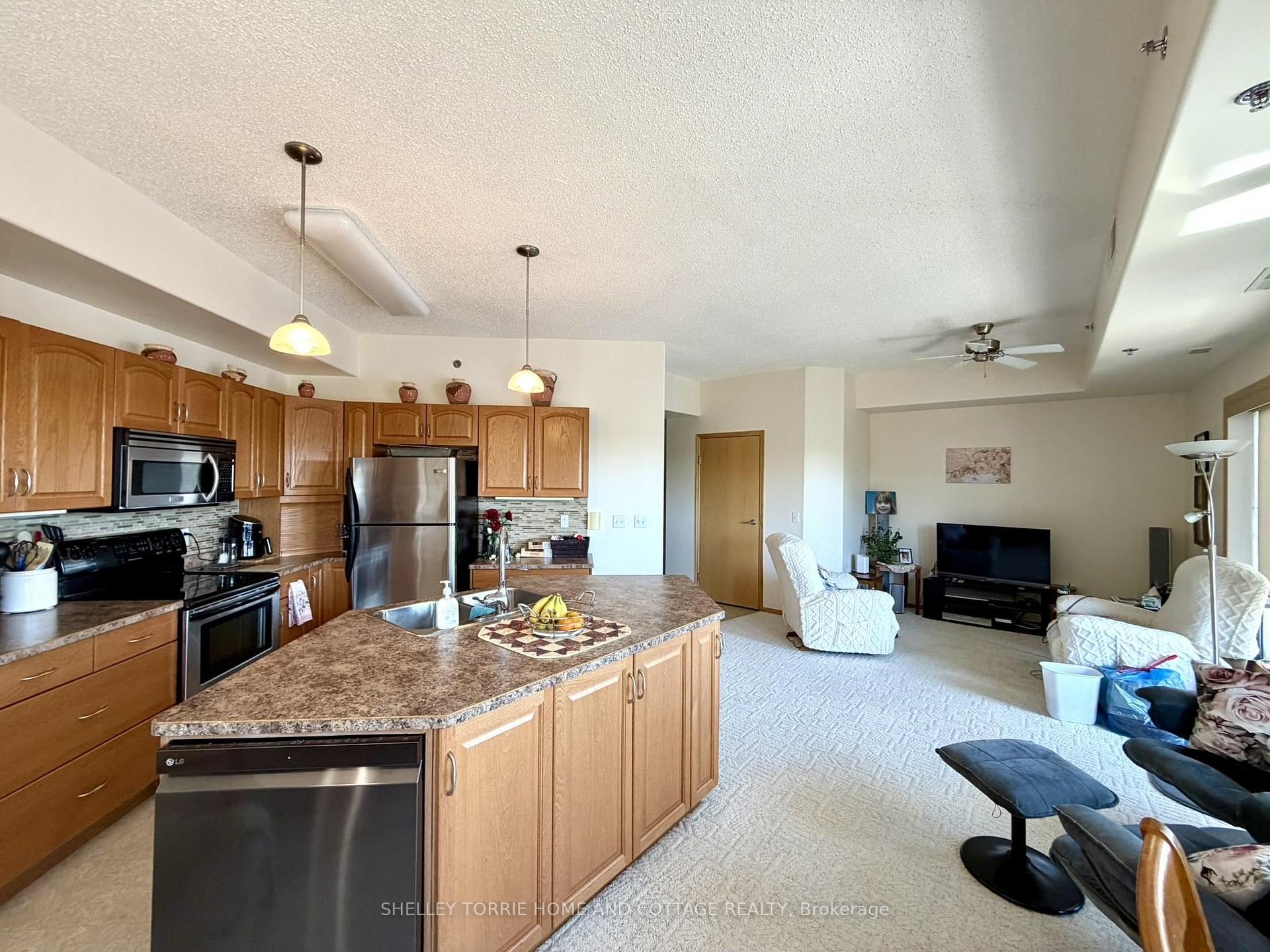 Photo 3 of Unit 401, 5 Bay Road, Kenora, Norman — HOMEH
