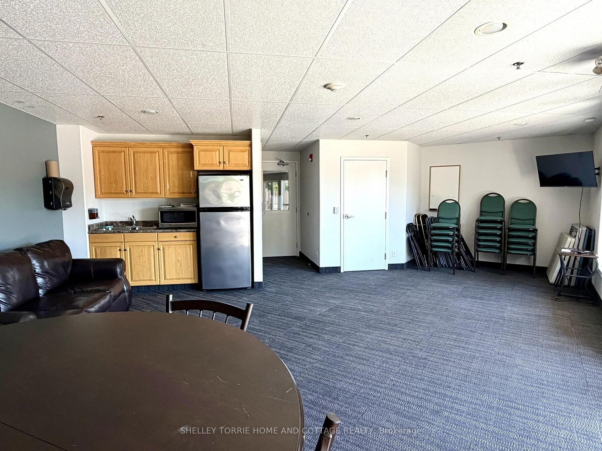 Photo 17 of Unit 401, 5 Bay Road, Kenora, Norman — HOMEH