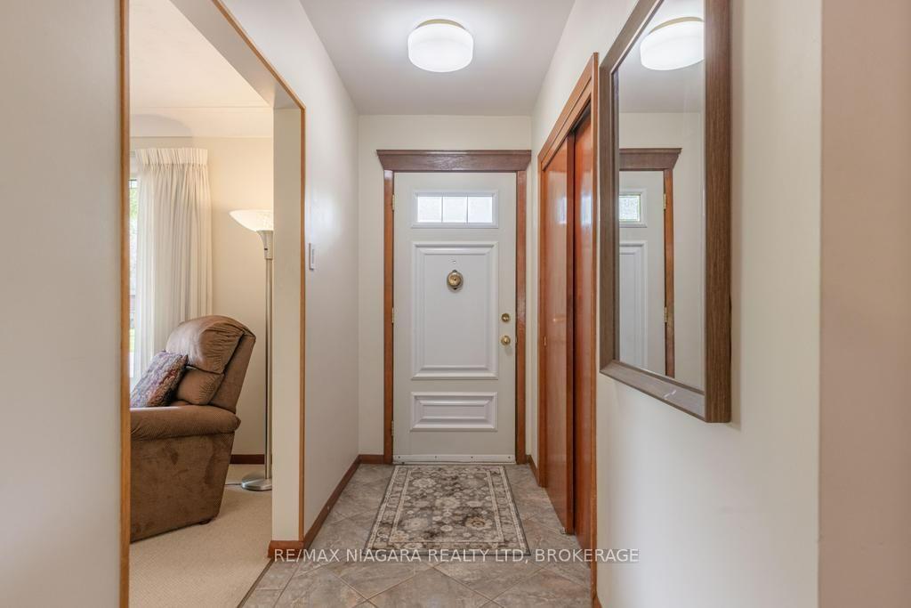 Photo 10 of 8624 Champlain Drive, Niagara Falls, Chippawa — HOMEH